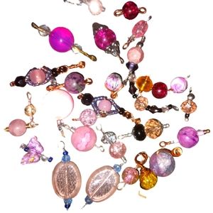 28 pcs Pinks Bead Drops